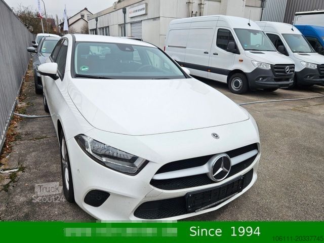 Furgon MERCEDES-BENZ A 200 Automatik Navigation Komfort-Fahrwerk