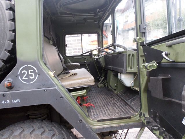 Tovornjak s ploščadjo MAN KAT 1  8x8  10 Ton  Kran & Winde im Best Zustand