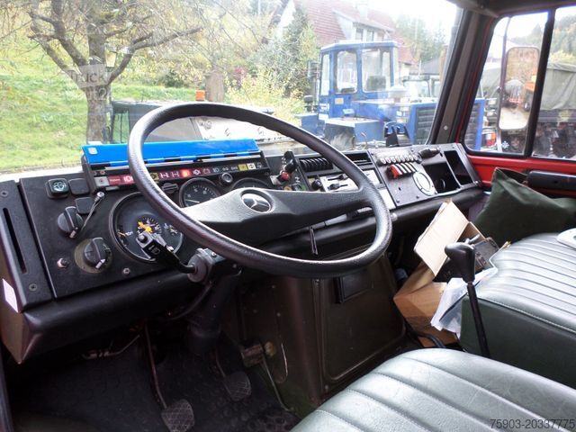 Boxvogn MERCEDES-BENZ 2x Feuerwehr Unimog  U 1300 L Tank & Pumpe 1500