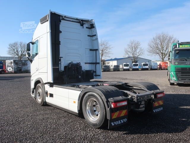 Standardní tahač Volvo FH 500 Aero Euro 6 Globetrotter XL Leder