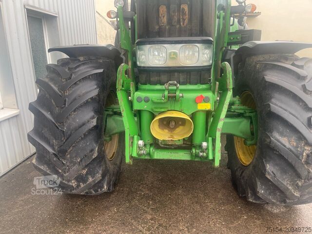 Трактор John Deere 7430