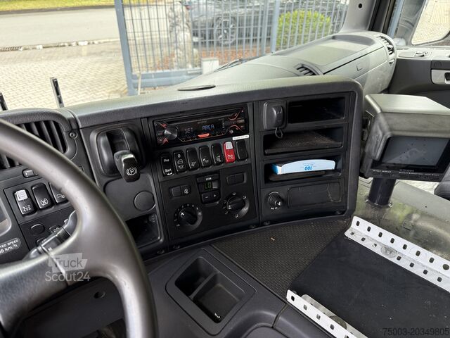 Truck chassis Scania P420 8X2*6