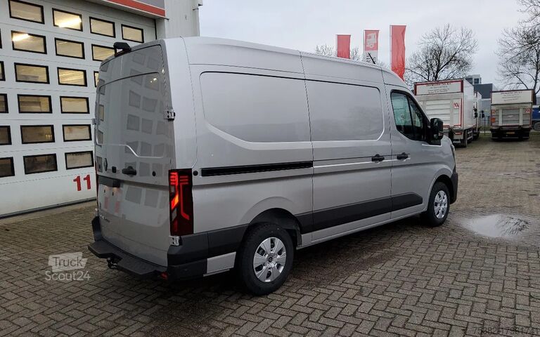 Bestelbus Renault Master 170.35  EURO 6  L2H2 GESLOTEN GRIJS META...