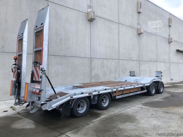 Dieplader oplegger Möslein T 4 VB H1 1 neuer 4 Achs Tieflader hydraulischen Rampen