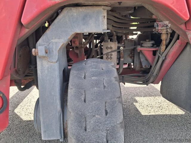 Viličar na tovornjaku Moffet M4 20.1 * Kubota Motor 25 HP * M4 20.1