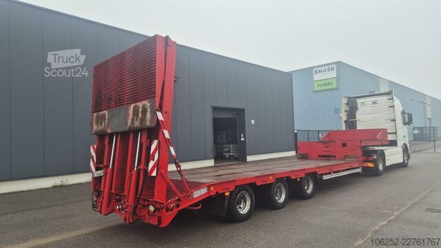 Semi-dieplader Möslein ST3 - 3-AXLES SEMI LOWLOADER - WINCH - 8,50M CA...