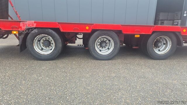 Semi-dieplader Möslein ST3 - 3-AXLES SEMI LOWLOADER - WINCH - 8,50M CA...