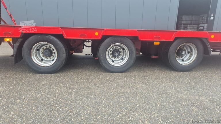 Semi-dieplader Möslein ST3 - 3-AXLES SEMI LOWLOADER - WINCH - 8,50M CA...