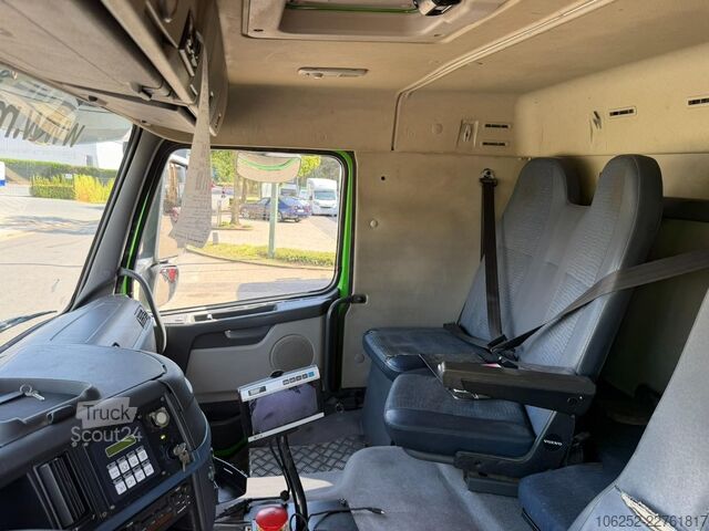 Автомобиль для сбора мусора Volvo FM 300 6x2 *LHD* - GARBAGE TRUCK / MULLWAGEN / ...
