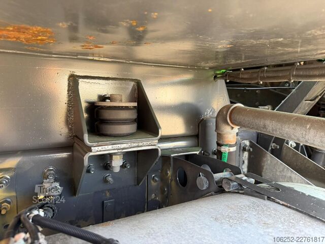 Автомобиль для сбора мусора Volvo FM 300 6x2 *LHD* - GARBAGE TRUCK / MULLWAGEN / ...