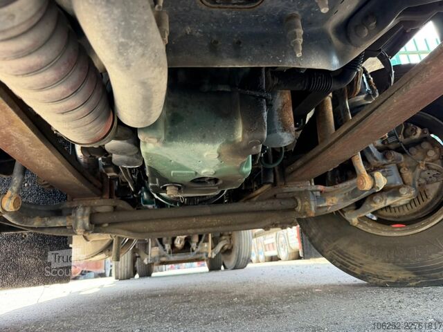Автомобиль для сбора мусора Volvo FM 300 6x2 *LHD* - GARBAGE TRUCK / MULLWAGEN / ...