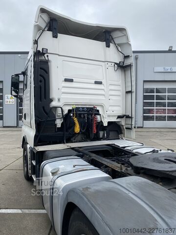 стандартный седельный тягач MAN TGX 18.440