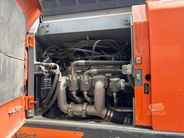 Koparka gąsienicowa Hitachi ZX300LC-6