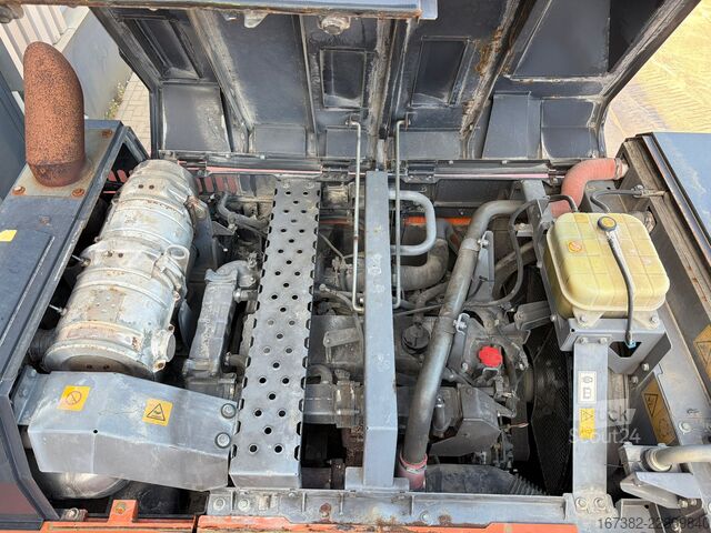 Koparka gąsienicowa Hitachi ZX300LC-6