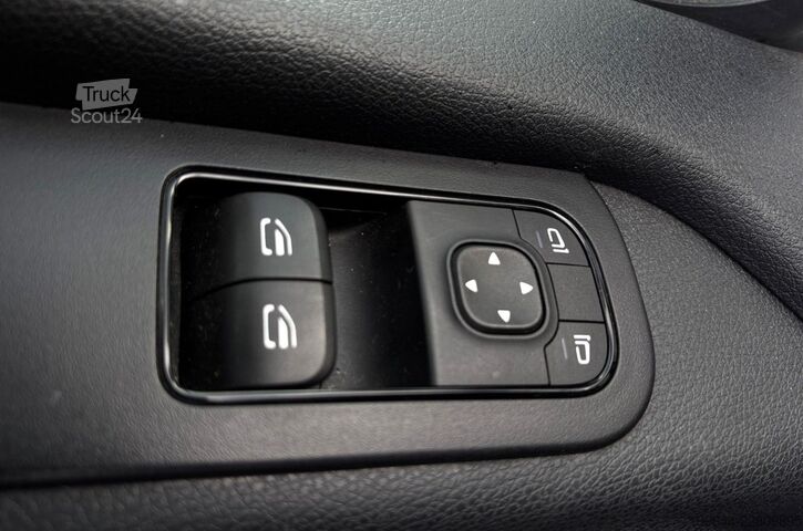 Furgoneta de caja alta MERCEDES-BENZ Sprinter III Kasten RWD/AWD 311/315/317/319 CDI