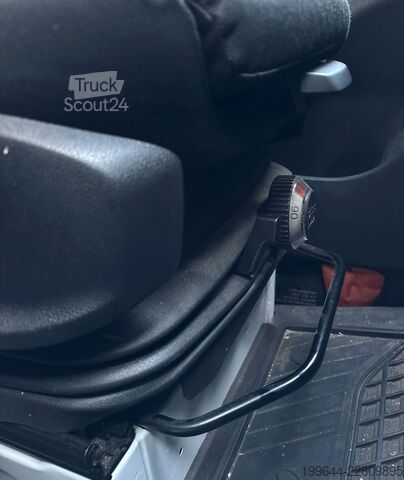 Furgoneta de caja alta MERCEDES-BENZ Sprinter III Kasten RWD/AWD 311/315/317/319 CDI