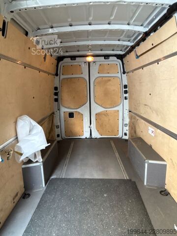 Furgoneta de caja alta MERCEDES-BENZ Sprinter III Kasten RWD/AWD 311/315/317/319 CDI