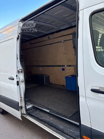 Furgoneta de caja alta MERCEDES-BENZ Sprinter III Kasten RWD/AWD 311/315/317/319 CDI