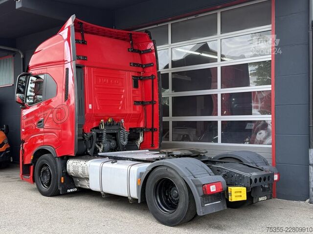 Standart çekici ünitesi IVECO S-Way AS440S57 Intarder NAVI ACC 2xTank