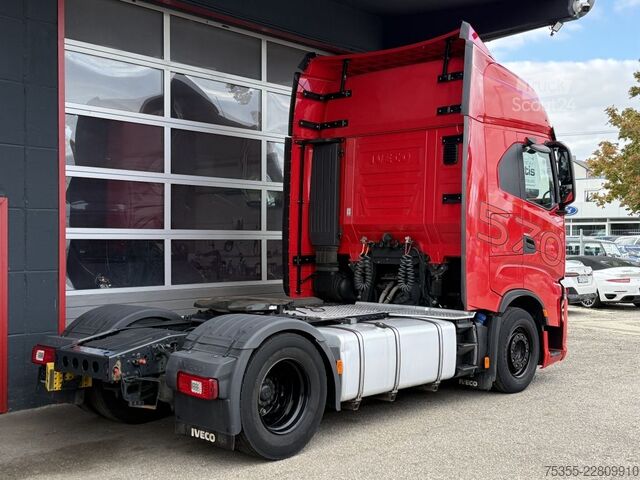 Standart çekici ünitesi IVECO S-Way AS440S57 Intarder NAVI ACC 2xTank