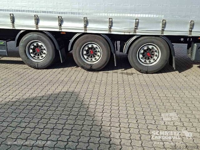 Semirremolque abierto con toldo Berger Curtainsider Mega Getränke