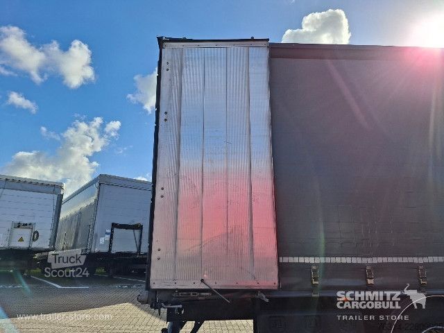 Semirremolque abierto con toldo Berger Curtainsider Standard Getränke