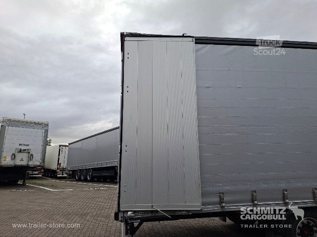 Semirremolque abierto con toldo Berger Curtainsider Mega Getränke