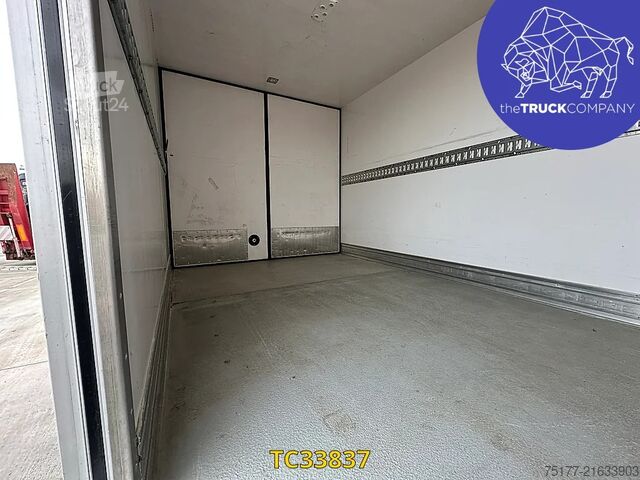 Nissan NT500 150.65 chłodnia Nissan NT500 150.65 frigo