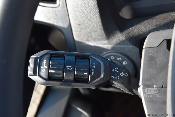 Fourgon tôlé IVECO Eurocargo 75E21-P Koffer SAXAS LBW Klima Kamera