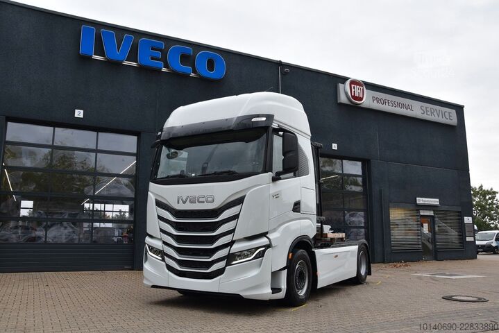 Tracteur routier standard IVECO S-WAY AS440S50T-P SZM ADR Basis Standklima Retar