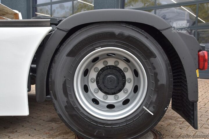 Tracteur routier standard IVECO S-WAY AS440S50T-P SZM ADR Basis Standklima Retar