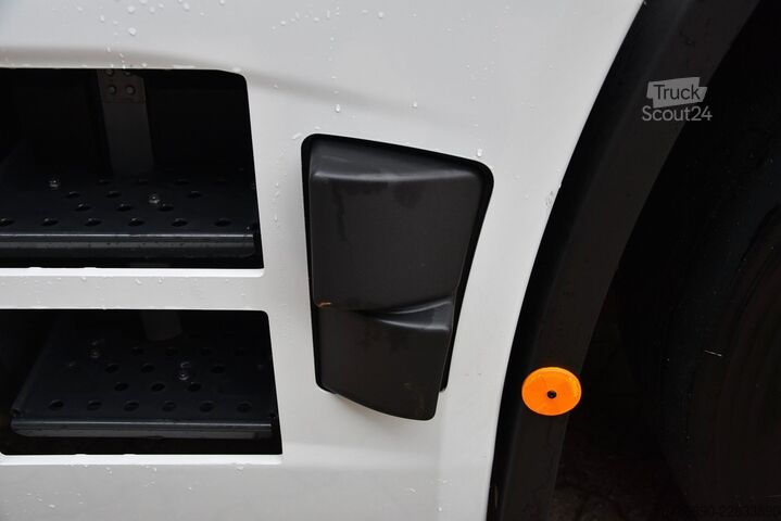Tracteur routier standard IVECO S-WAY AS440S50T-P SZM ADR Basis Standklima Retar