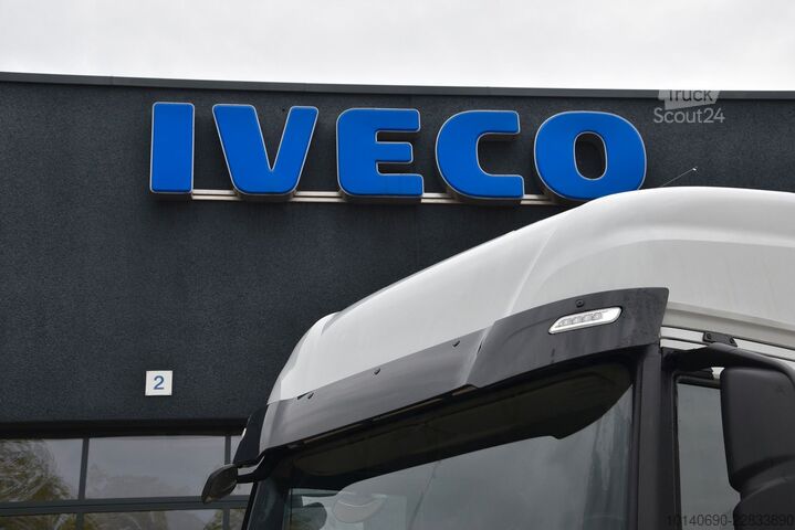 Tracteur routier standard IVECO S-WAY AS440S50T-P SZM ADR Basis Standklima Retar