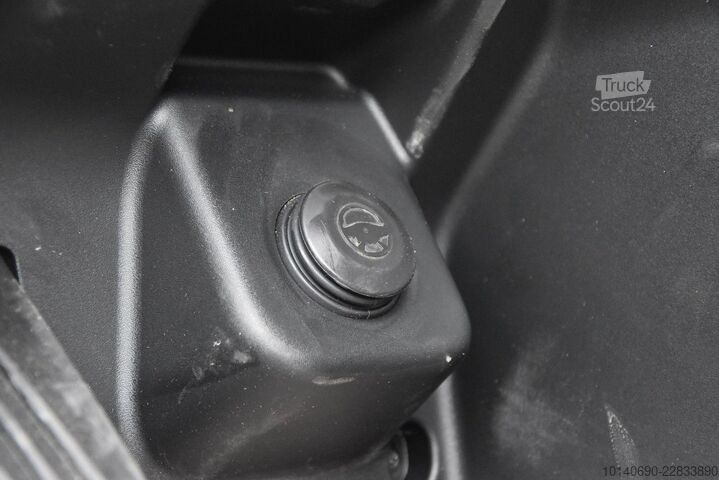 Tracteur routier standard IVECO S-WAY AS440S50T-P SZM ADR Basis Standklima Retar