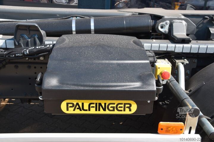 Camion benne à bras amovible IVECO X-WAY AS280X50Y-PS Abrollkipper PALFINGER HT20TE