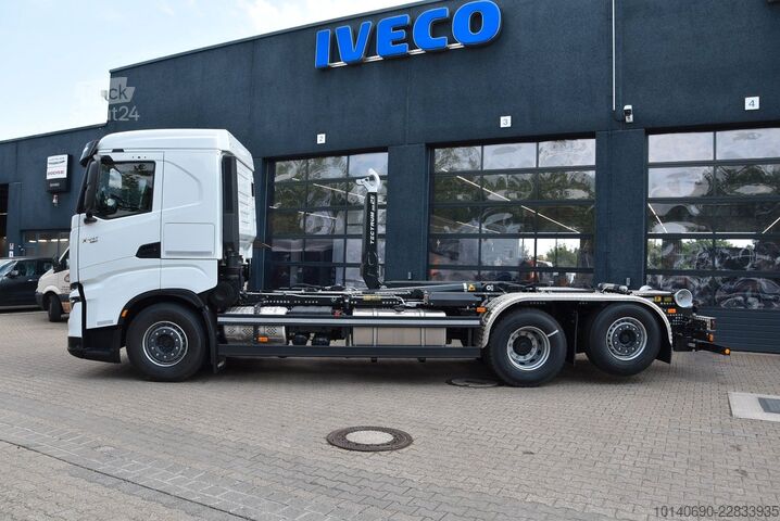 Tovornjak s kavljem za kontejnerje IVECO X-WAY AS280X58Y-PS Abrollkipper MEILLER RS21.70