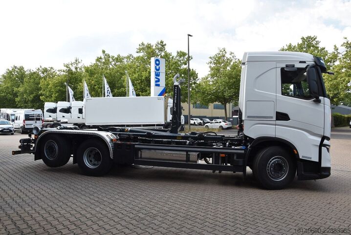 Tovornjak s kavljem za kontejnerje IVECO X-WAY AS280X58Y-PS Abrollkipper MEILLER RS21.70