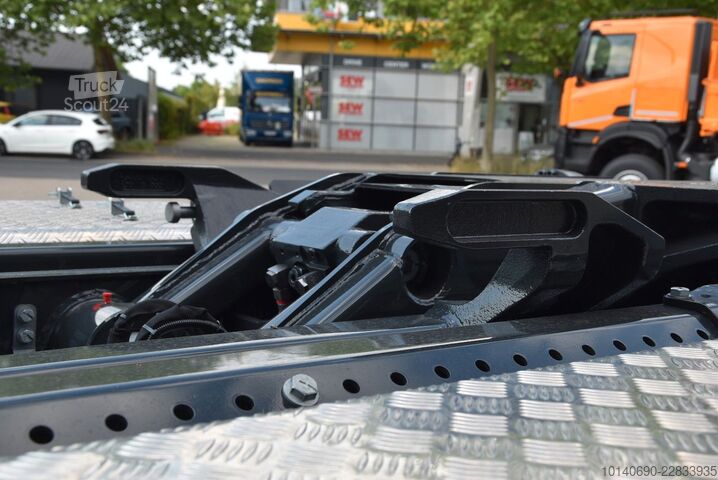 Tovornjak s kavljem za kontejnerje IVECO X-WAY AS280X58Y-PS Abrollkipper MEILLER RS21.70