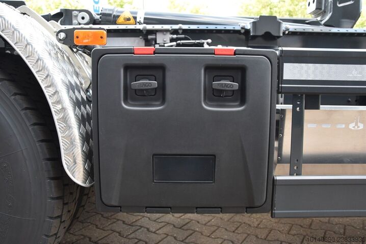 Tovornjak s kavljem za kontejnerje IVECO X-WAY AS280X58Y-PS Abrollkipper MEILLER RS21.70