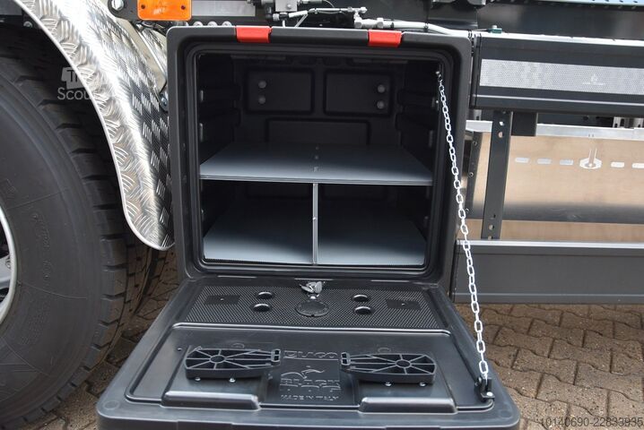 Tovornjak s kavljem za kontejnerje IVECO X-WAY AS280X58Y-PS Abrollkipper MEILLER RS21.70
