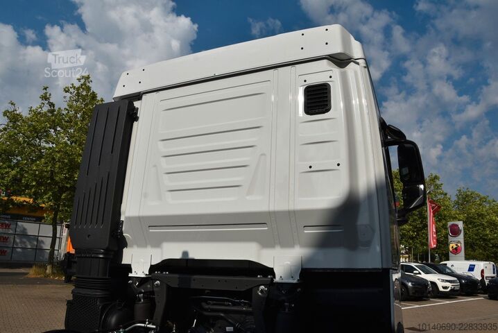 Tovornjak s kavljem za kontejnerje IVECO X-WAY AS280X58Y-PS Abrollkipper MEILLER RS21.70