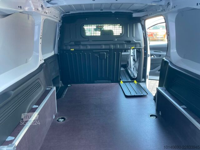 Fourgon tôlé FIAT DOBLO KAWA XL Diesel 100 MT netto LP 29.940,-