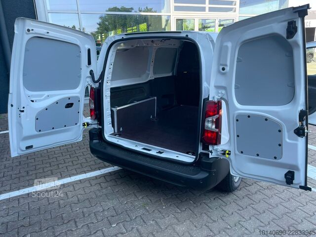 Fourgon tôlé FIAT DOBLO KAWA XL Diesel 100 MT netto LP 29.940,-