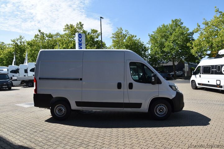 Høy tak varebil FIAT Ducato 35 L2H2 140 MT Tachograph AHK Allwetterre