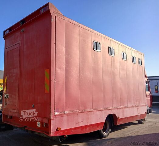 Paardenvrachtwagen Renault S150