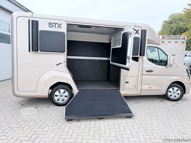 Hayvan taşıyıcı RENAULT Master STX 5 Sitzer Haras ex. Lang