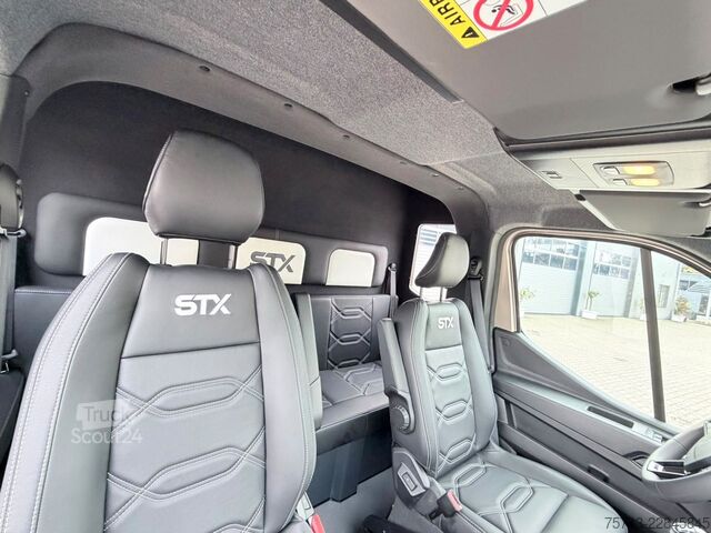 Hayvan taşıyıcı RENAULT Master STX 5 Sitzer Haras ex. Lang