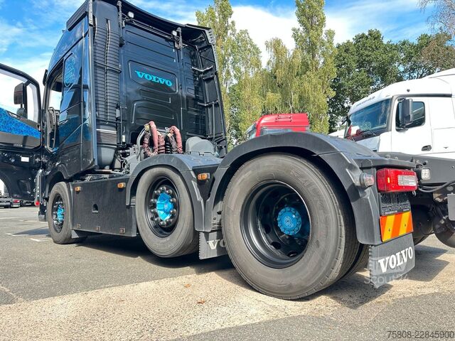 Стандартний тягач VOLVO FH500 6x2 Lift/Lenk Euro6 I-ParkCool ACC