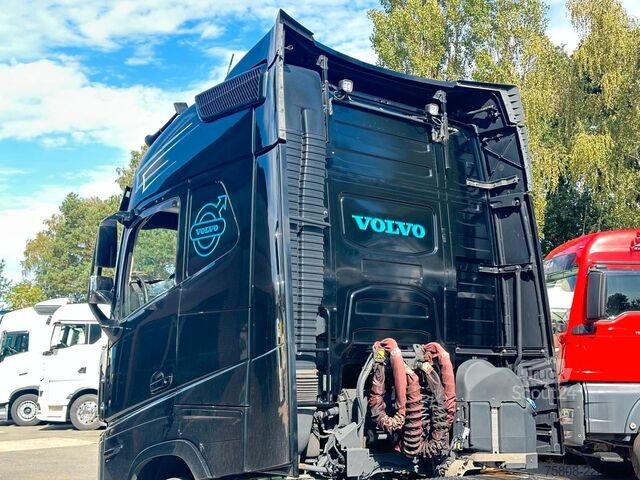 Стандартний тягач VOLVO FH500 6x2 Lift/Lenk Euro6 I-ParkCool ACC