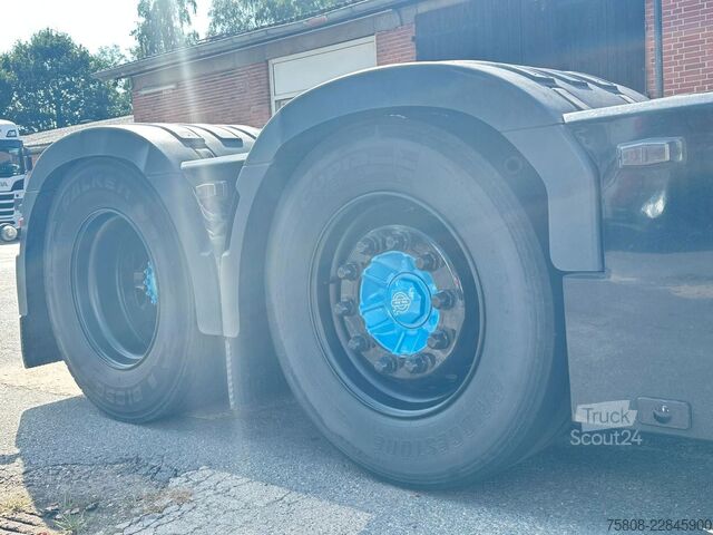 Стандартний тягач VOLVO FH500 6x2 Lift/Lenk Euro6 I-ParkCool ACC